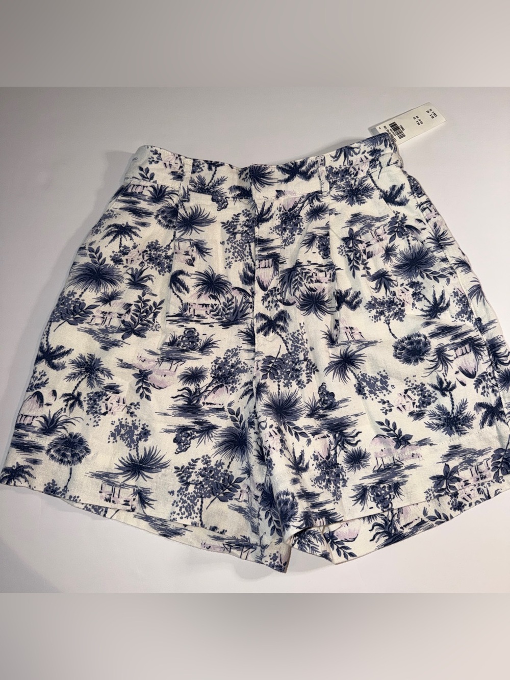 Abercrombie & Fitch White High-Waist Shorts with Navy Tropical Print
